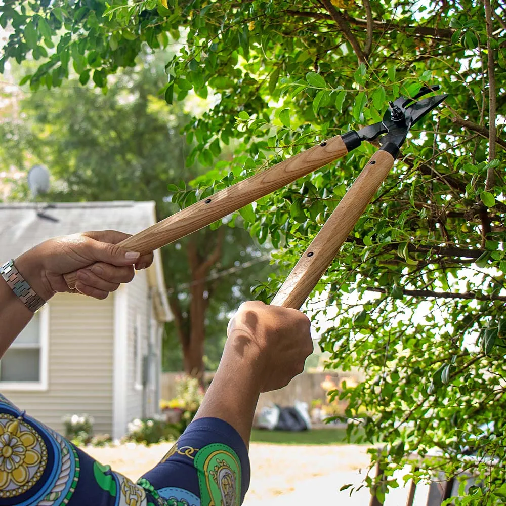 Laguiole Steel Loppers with Ergonomic Wood Handle for Garden Pruning 3