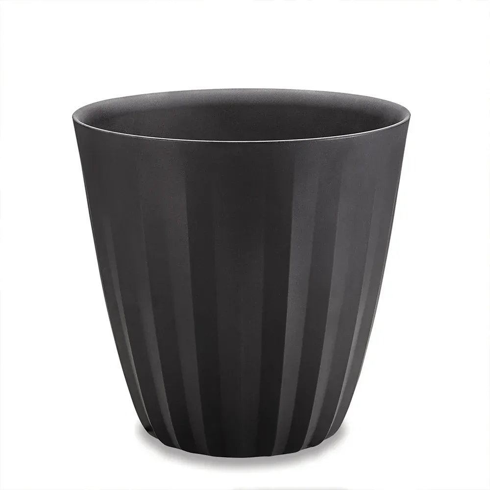 Pleat Modern Planter in Caviar Black